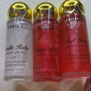 TRULY Shimmering Lip Oil Trio - Clear, Pink, Red
